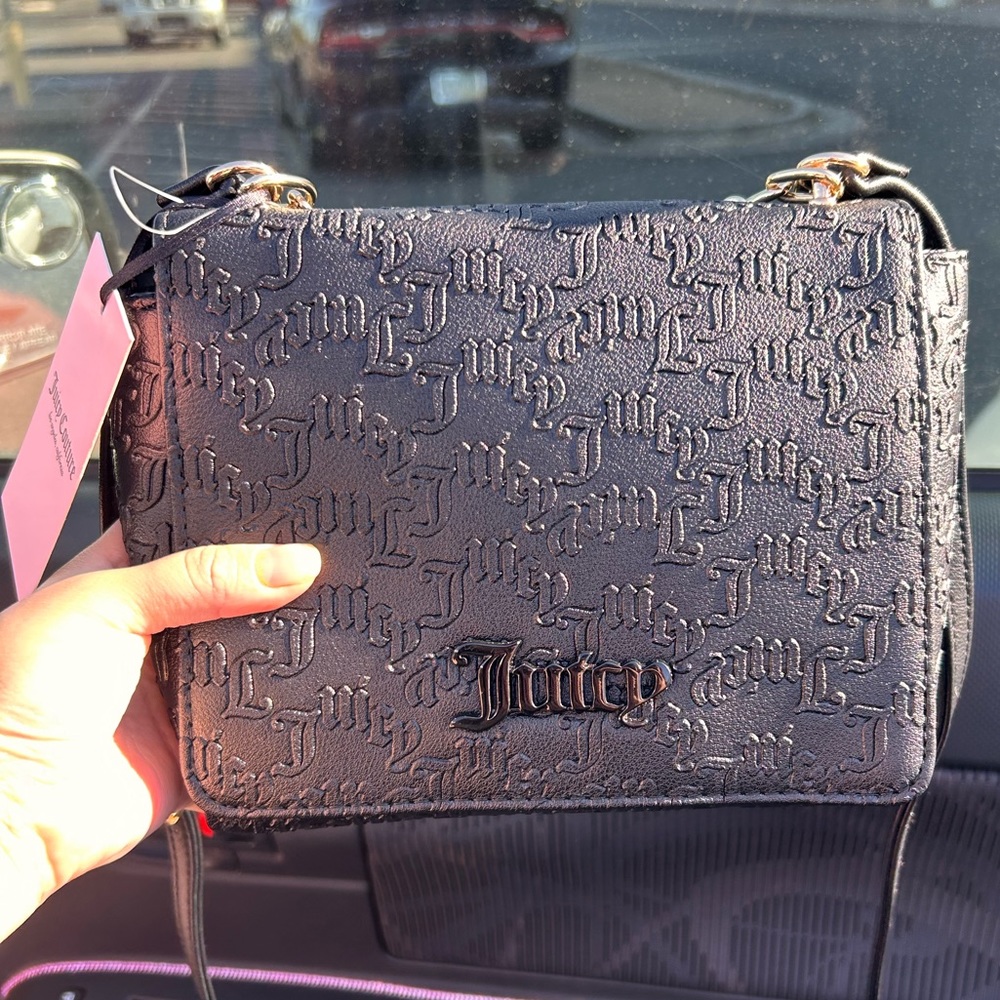 BRAND NEW “can’t tame her” juicy couture crossbody purse